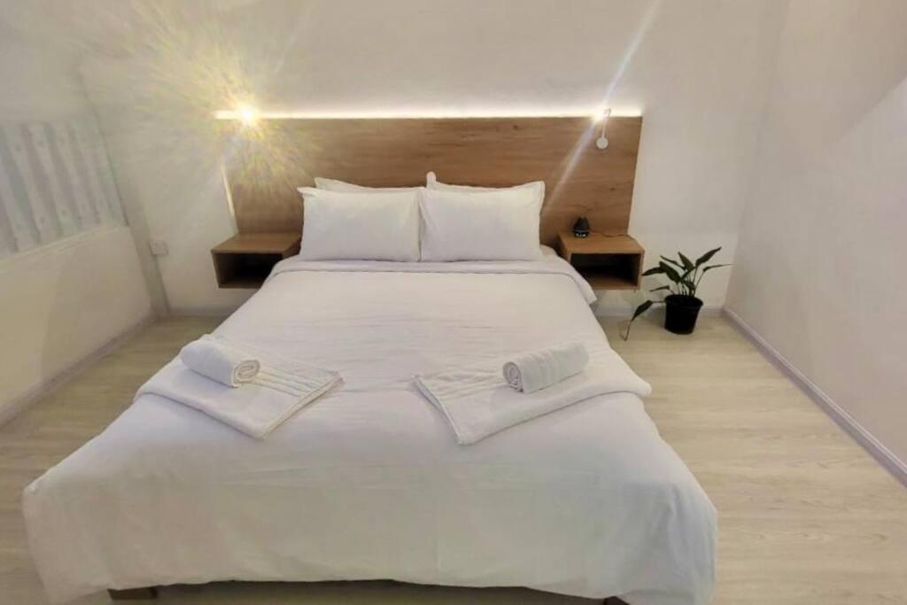 3 Bedroom Beachside Apartment - 30 Secs From Beach Flic-en-Flacq Exteriér fotografie